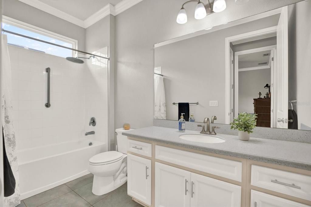 For Sale: $374,900 (3 beds, 2 baths, 1658 Square Feet)