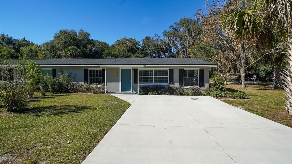 For Rent: $1,900 (3 beds, 2 baths, 1008 Square Feet)