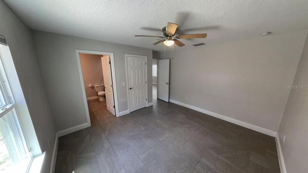 For Rent: $1,900 (3 beds, 2 baths, 1008 Square Feet)