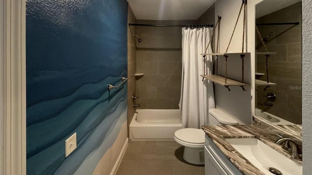 For Rent: $1,900 (3 beds, 2 baths, 1008 Square Feet)
