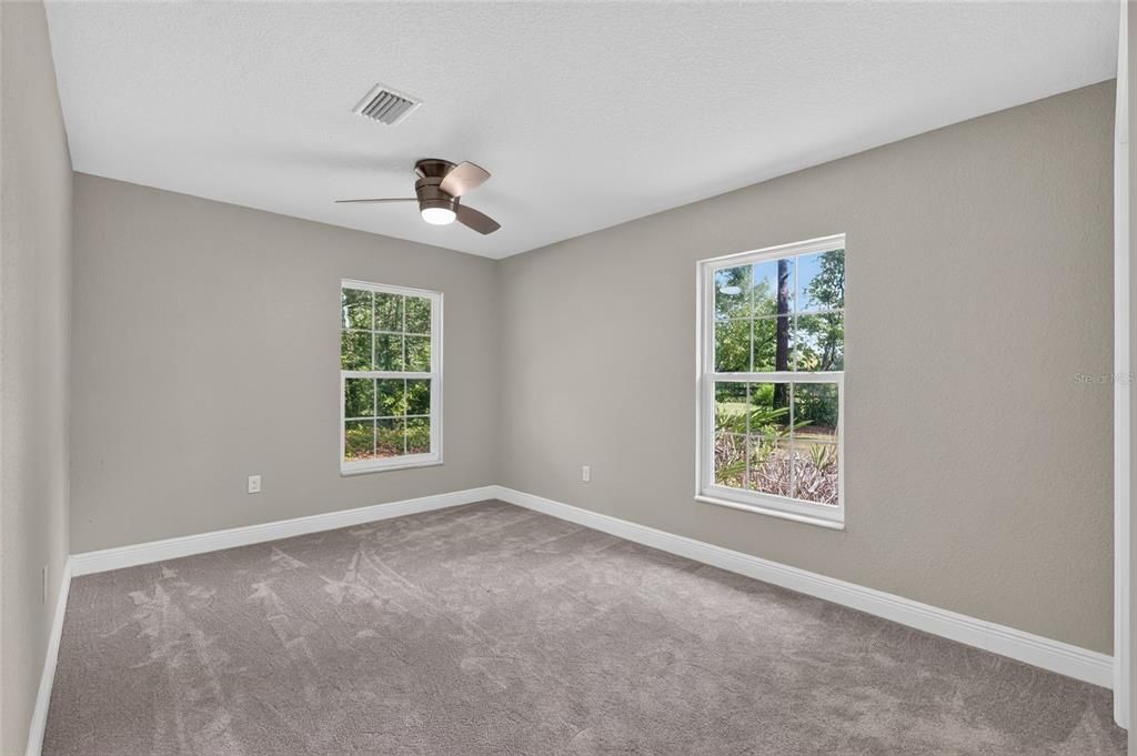 En Venta: $698,000 (4 camas, 2 baños, 1829 Pies cuadrados)