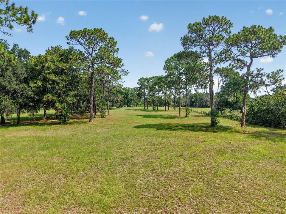 En Venta: $698,000 (4 camas, 2 baños, 1829 Pies cuadrados)