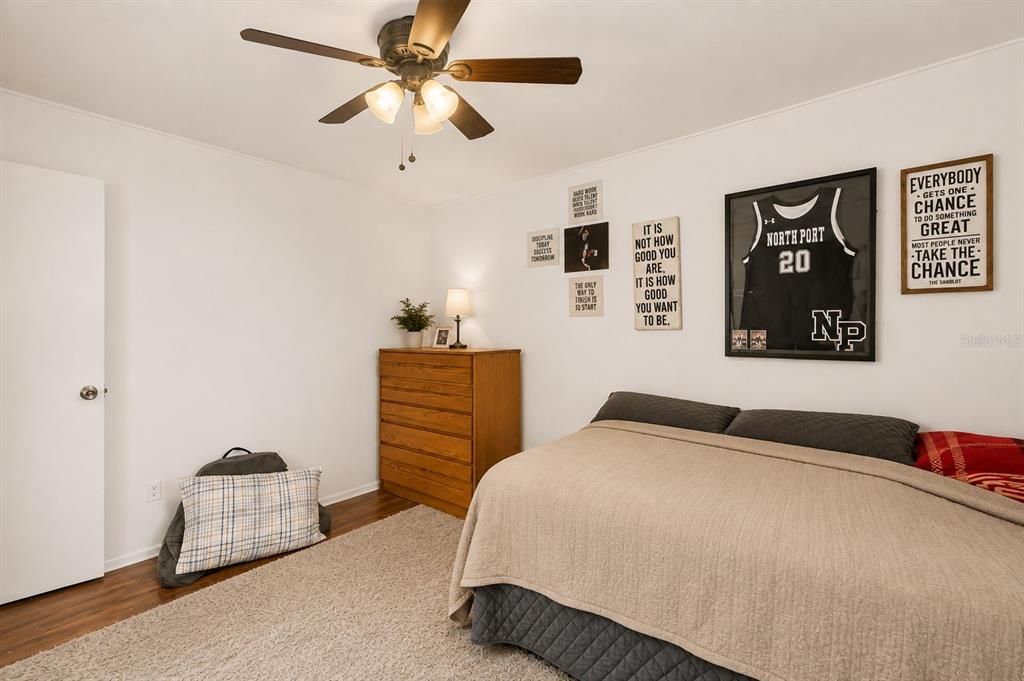 For Sale: $249,000 (3 beds, 2 baths, 1105 Square Feet)