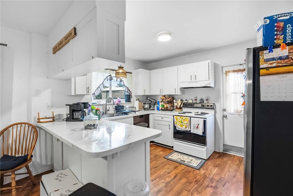 For Sale: $249,000 (3 beds, 2 baths, 1105 Square Feet)