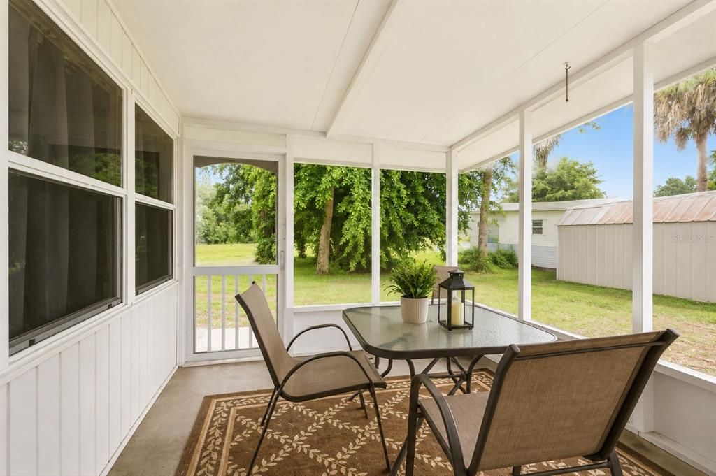 For Sale: $249,000 (3 beds, 2 baths, 1105 Square Feet)