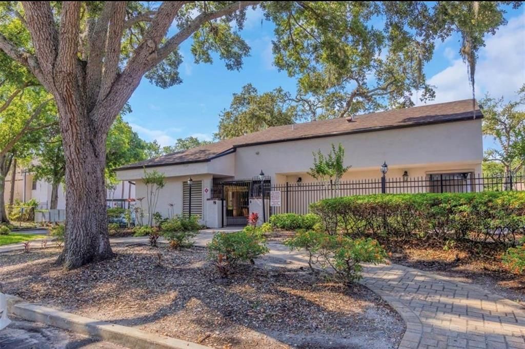 En Venta: $199,999 (2 camas, 2 baños, 1217 Pies cuadrados)