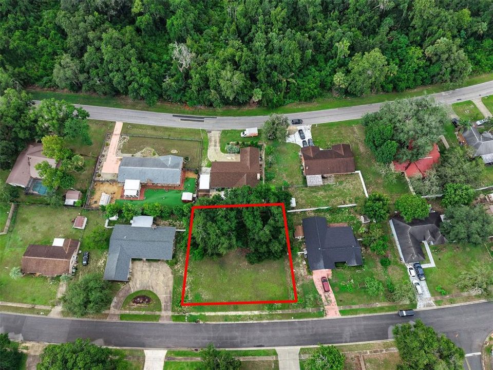 На продажу: $69,900 (0.28 acres)