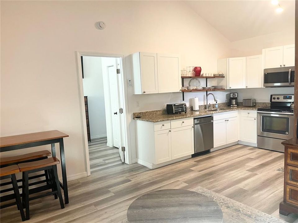 В аренду: $1,650 (1 спален, 1 ванн, 500 Квадратных фут)