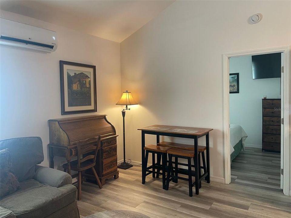 В аренду: $1,650 (1 спален, 1 ванн, 500 Квадратных фут)