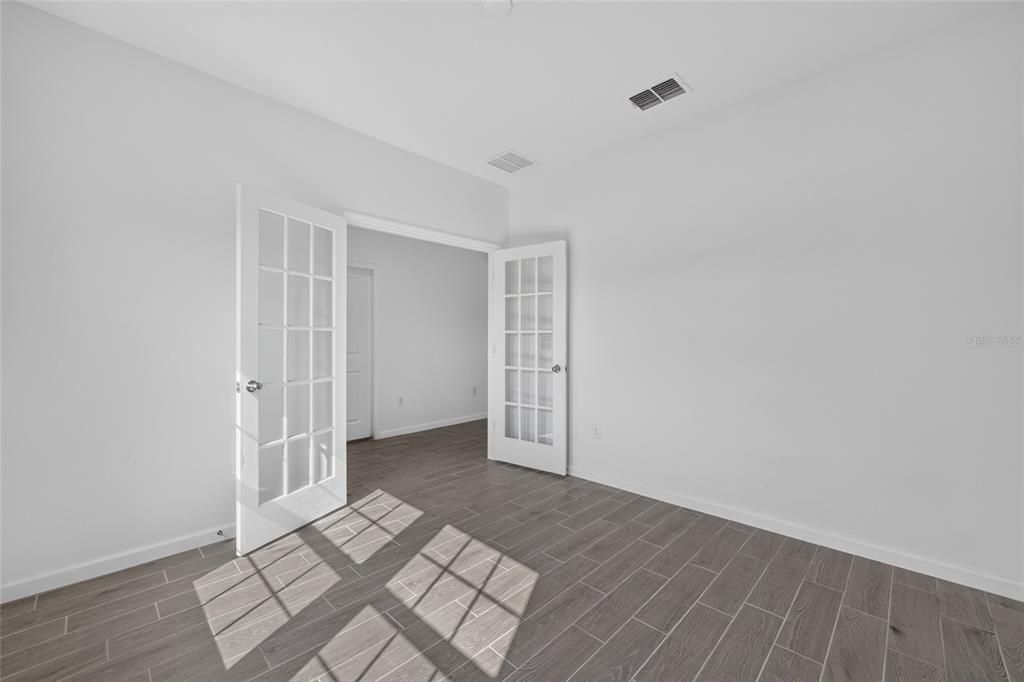На продажу: $285,000 (3 спален, 2 ванн, 1755 Квадратных фут)