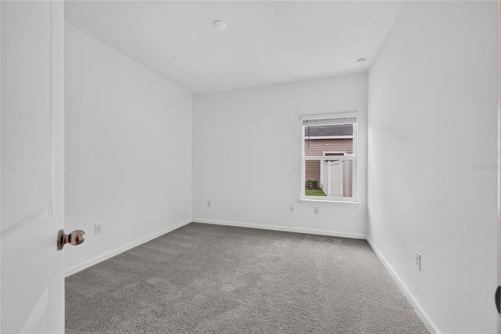 На продажу: $285,000 (3 спален, 2 ванн, 1755 Квадратных фут)