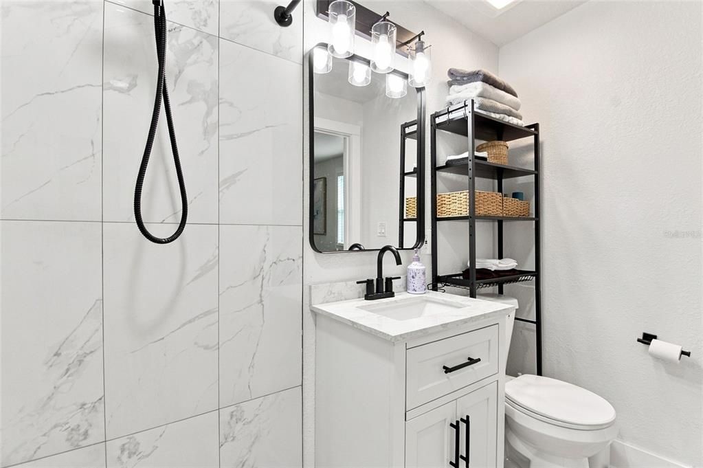 Activo con contrato: $350,000 (3 camas, 2 baños, 1152 Pies cuadrados)