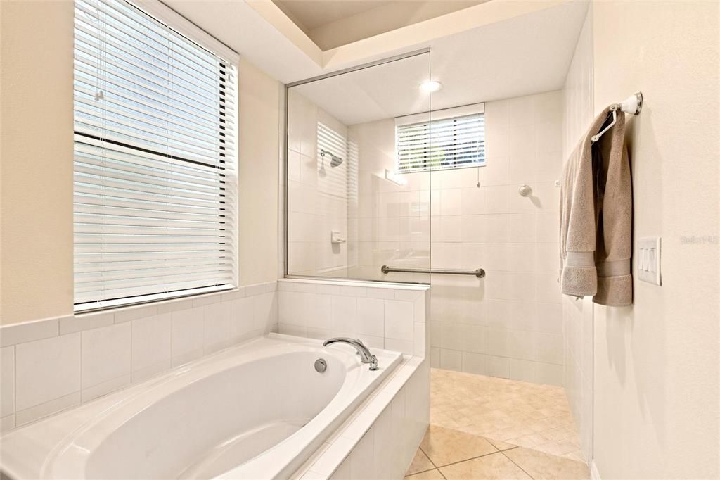 For Sale: $729,000 (4 beds, 3 baths, 2425 Square Feet)