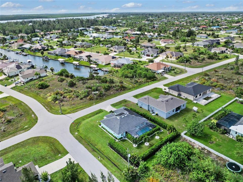 На продажу: $449,900 (3 спален, 2 ванн, 1744 Квадратных фут)