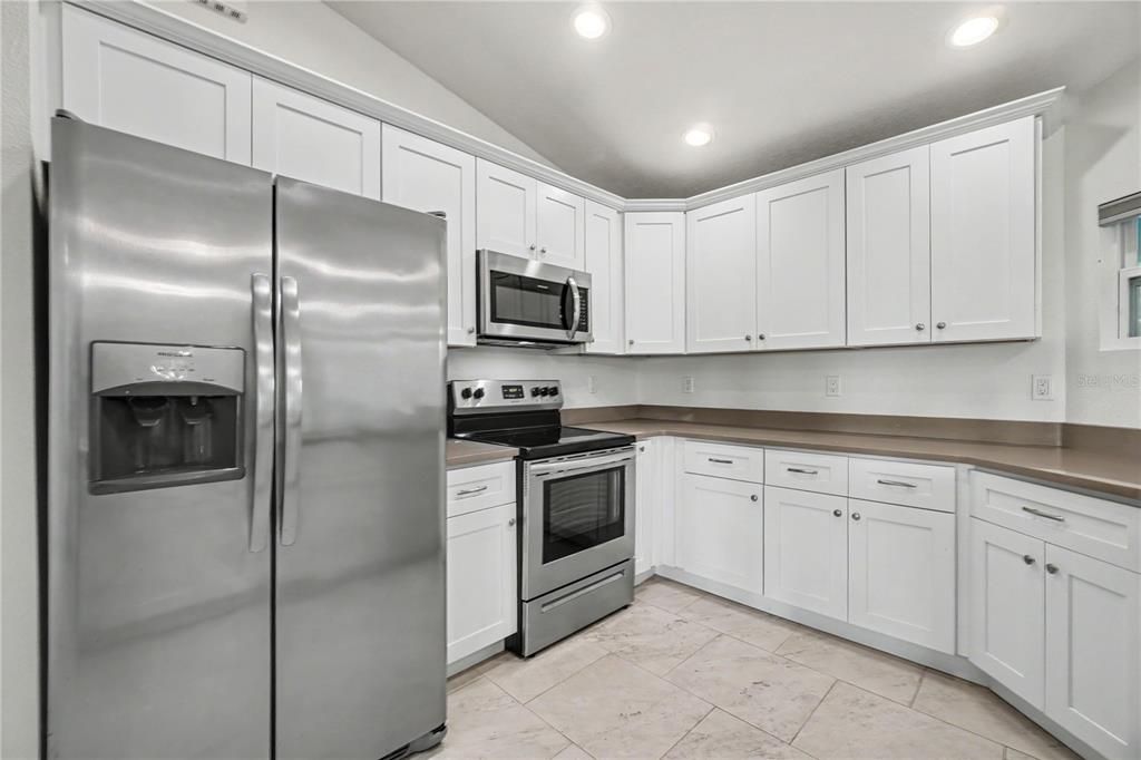 На продажу: $449,900 (3 спален, 2 ванн, 1744 Квадратных фут)