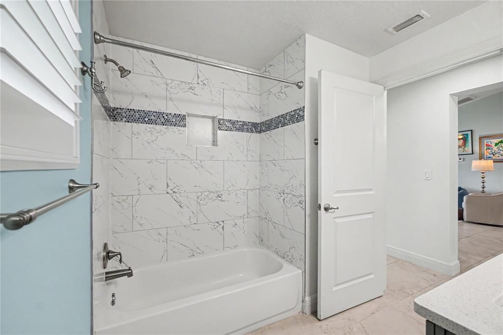 На продажу: $449,900 (3 спален, 2 ванн, 1744 Квадратных фут)