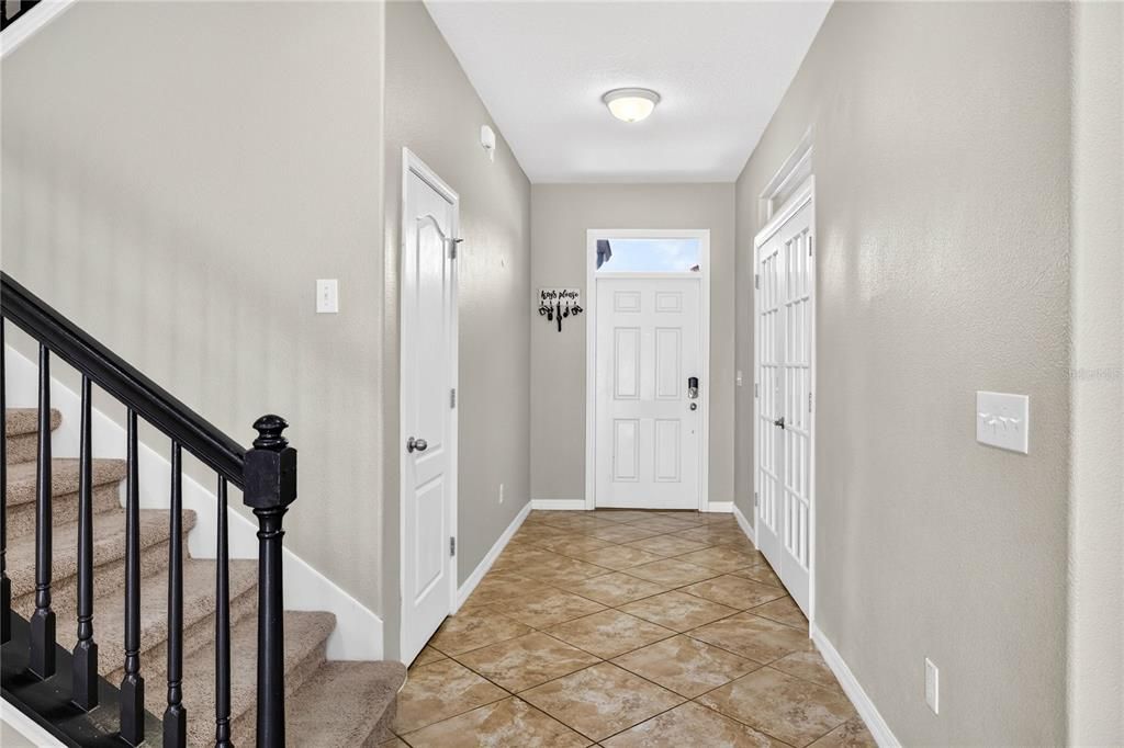 En Venta: $529,000 (4 camas, 3 baños, 2529 Pies cuadrados)