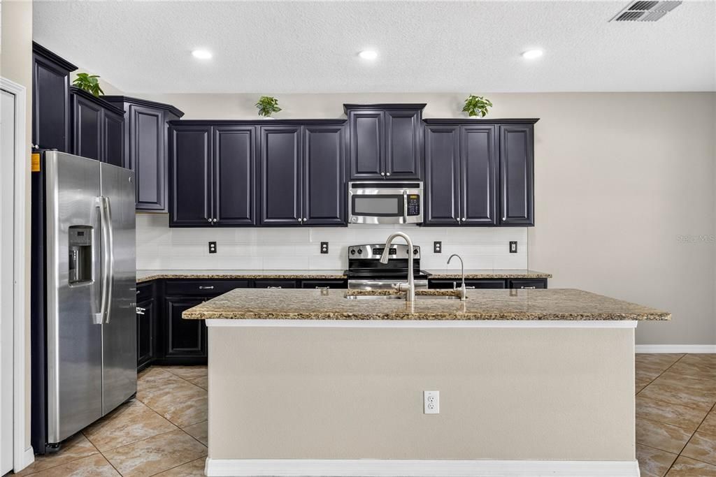 En Venta: $529,000 (4 camas, 3 baños, 2529 Pies cuadrados)