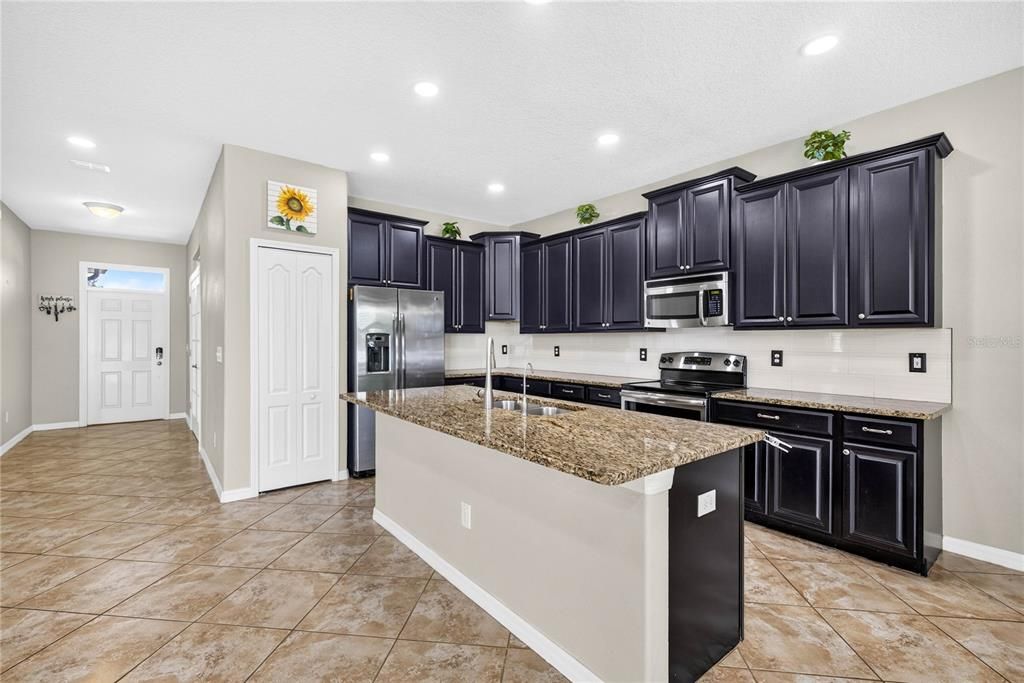 En Venta: $529,000 (4 camas, 3 baños, 2529 Pies cuadrados)
