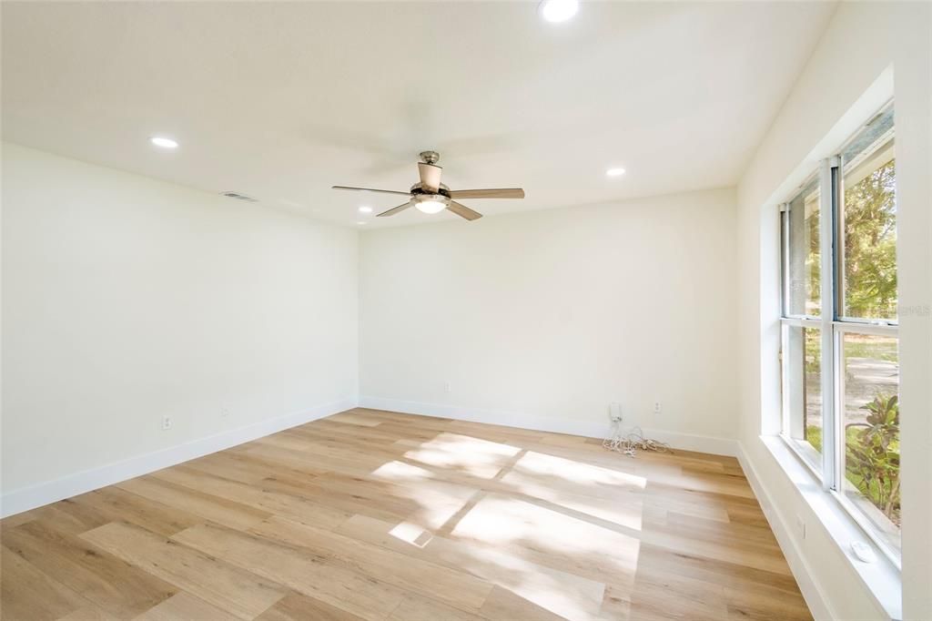 En Venta: $320,000 (3 camas, 2 baños, 1200 Pies cuadrados)
