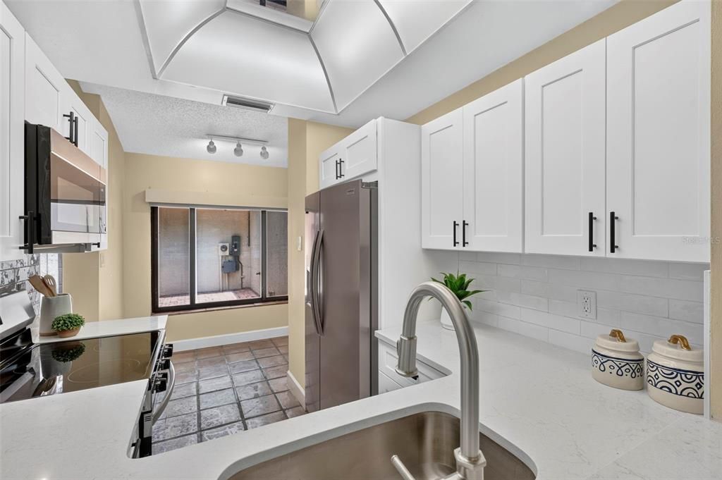 En Venta: $300,000 (3 camas, 2 baños, 1315 Pies cuadrados)