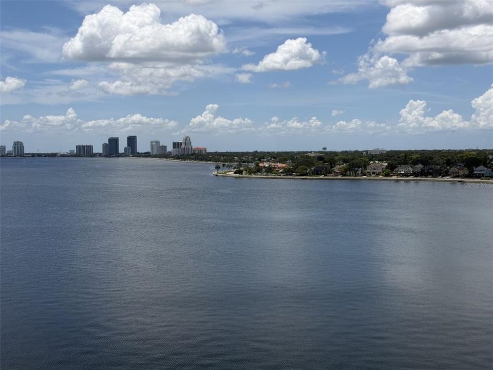 For Sale: $739,900 (2 beds, 2 baths, 1209 Square Feet)