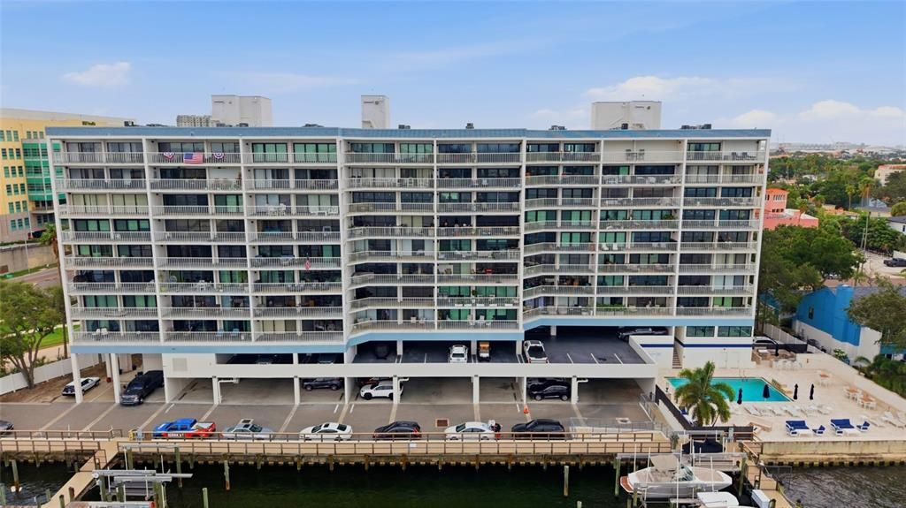 For Sale: $739,900 (2 beds, 2 baths, 1209 Square Feet)