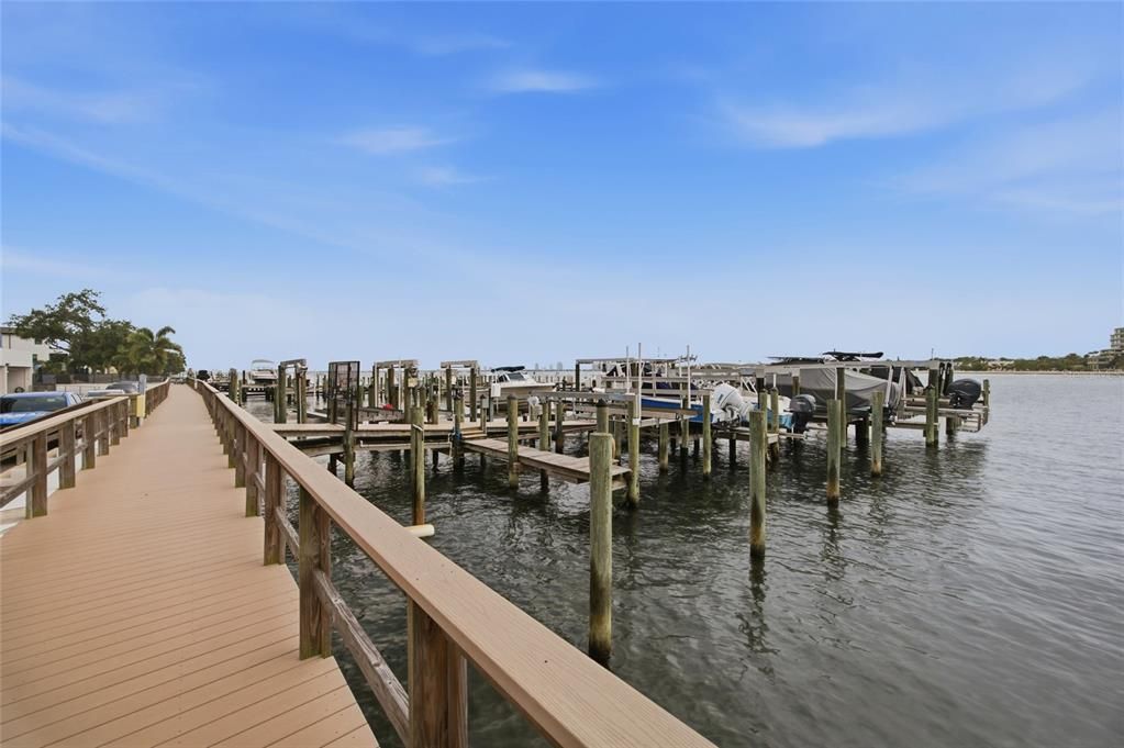 For Sale: $739,900 (2 beds, 2 baths, 1209 Square Feet)