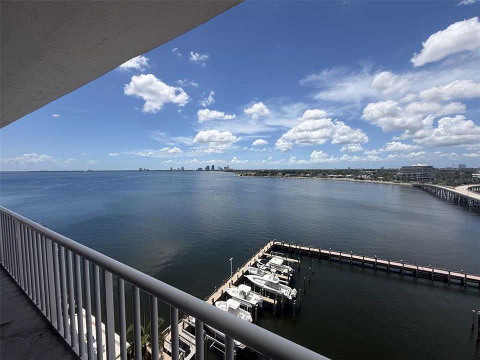 For Sale: $739,900 (2 beds, 2 baths, 1209 Square Feet)
