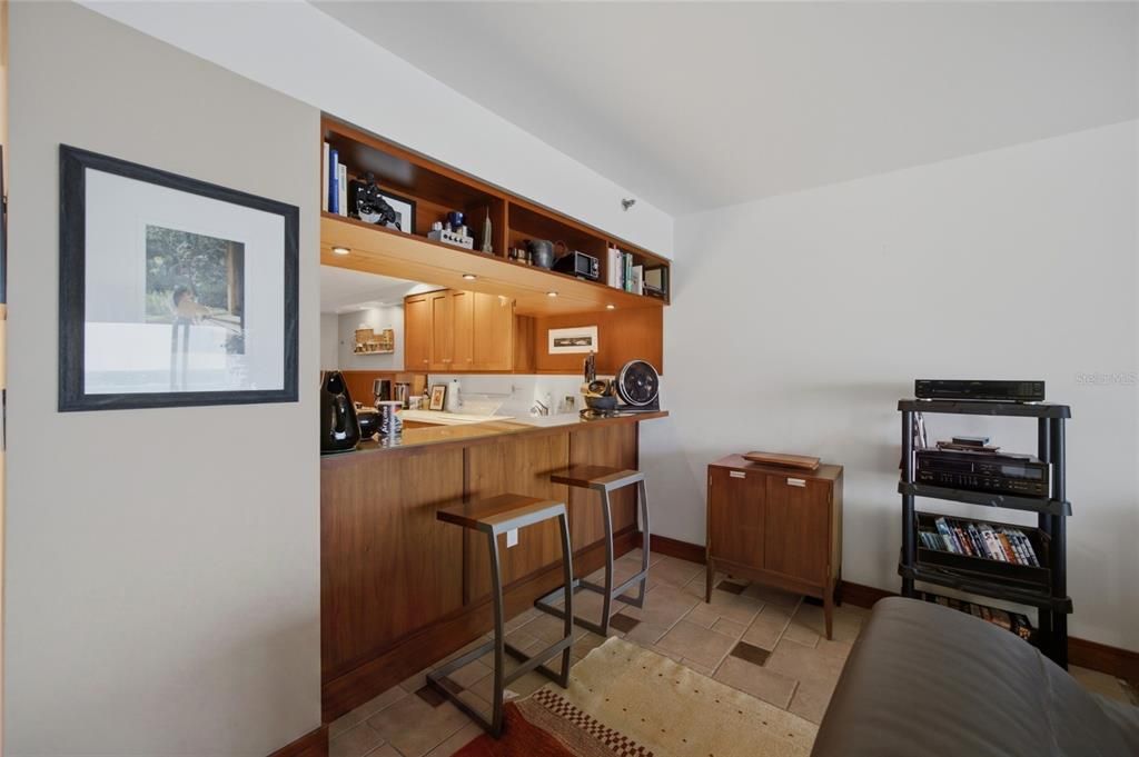 For Sale: $739,900 (2 beds, 2 baths, 1209 Square Feet)