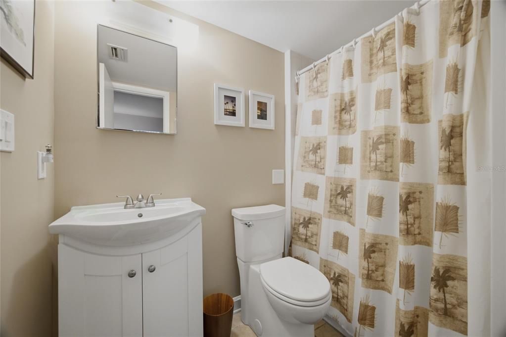 For Sale: $739,900 (2 beds, 2 baths, 1209 Square Feet)