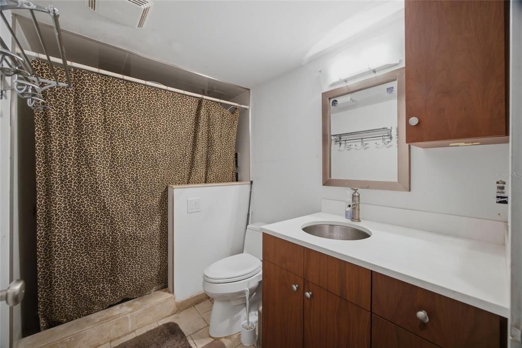 For Sale: $739,900 (2 beds, 2 baths, 1209 Square Feet)