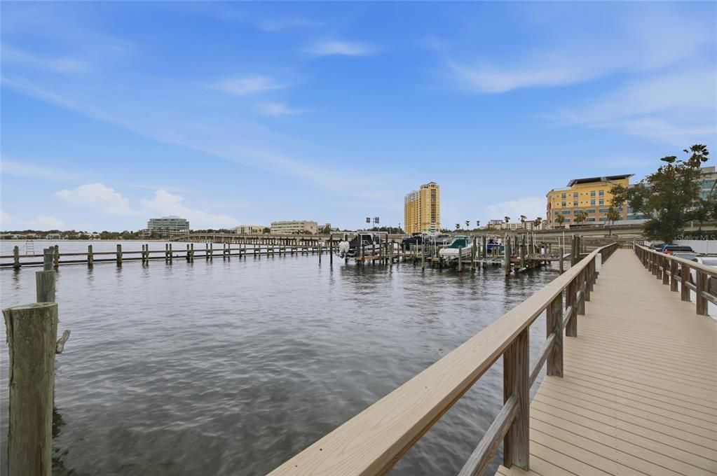 For Sale: $739,900 (2 beds, 2 baths, 1209 Square Feet)
