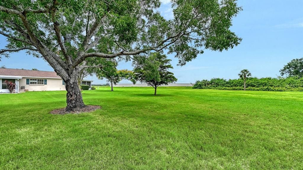 For Sale: $168,500 (2 beds, 2 baths, 972 Square Feet)