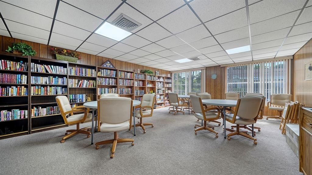 For Sale: $168,500 (2 beds, 2 baths, 972 Square Feet)