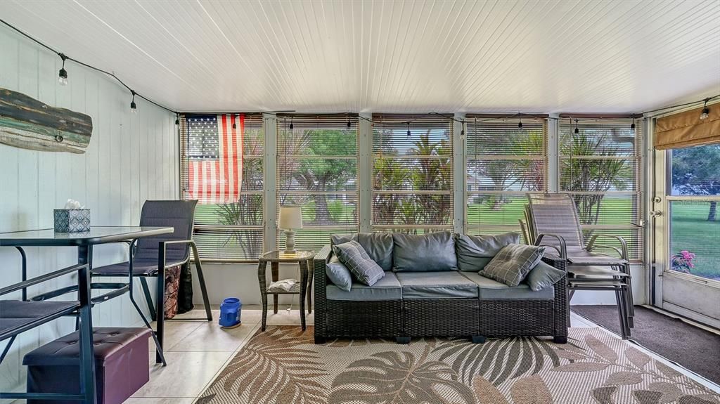 For Sale: $168,500 (2 beds, 2 baths, 972 Square Feet)