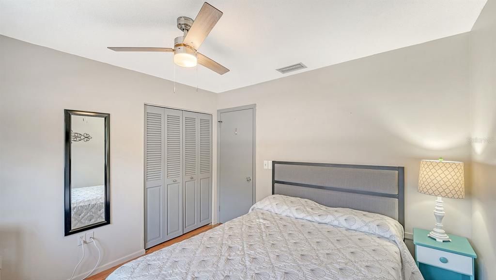 For Sale: $168,500 (2 beds, 2 baths, 972 Square Feet)