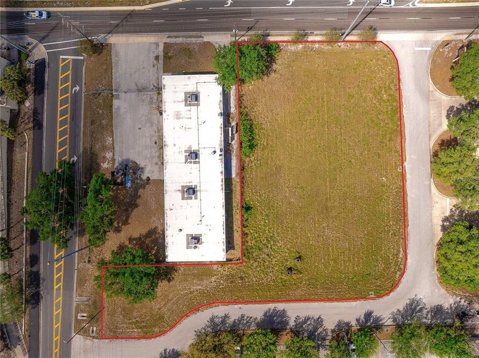 На продажу: $945,000 (1.00 acres)