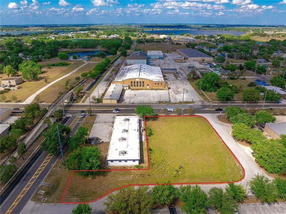 На продажу: $945,000 (1.00 acres)
