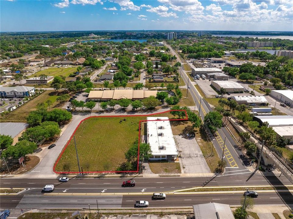 На продажу: $945,000 (1.00 acres)