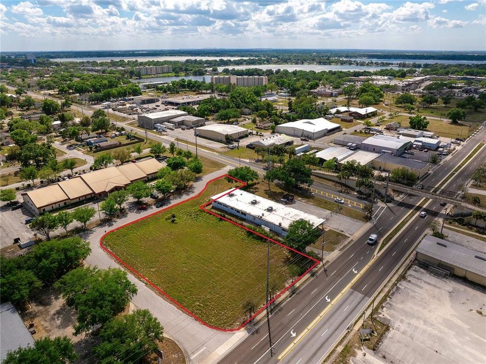 На продажу: $945,000 (1.00 acres)
