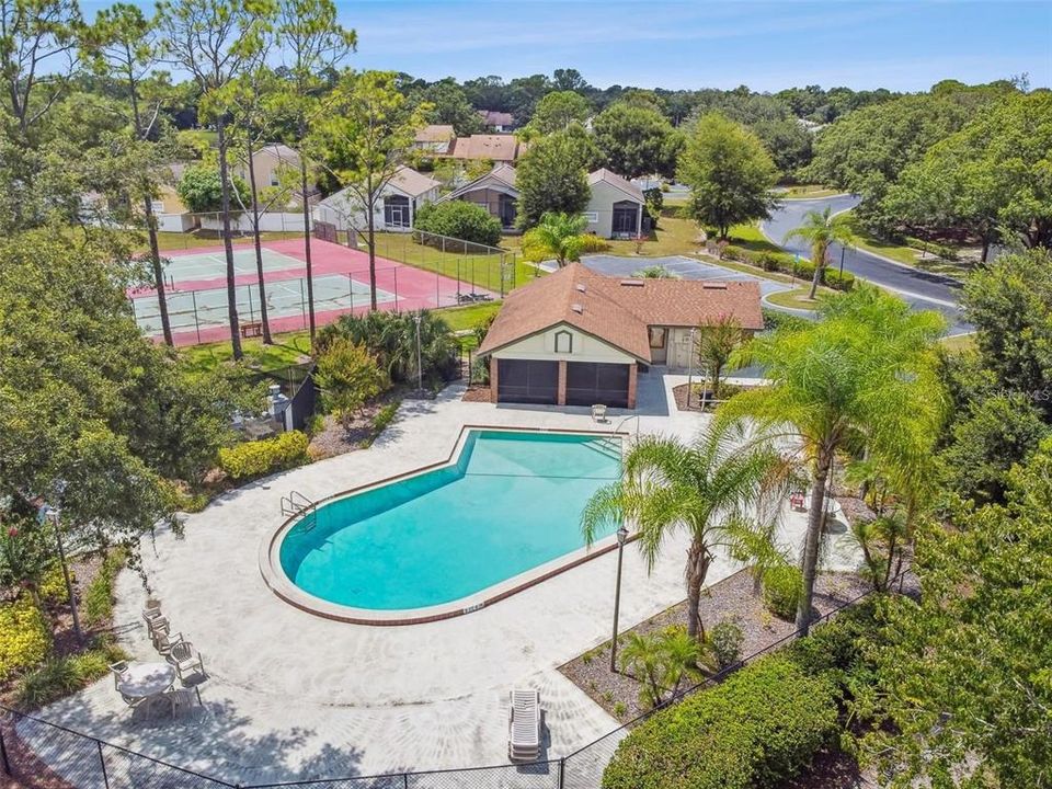 For Sale: $234,900 (2 beds, 2 baths, 1166 Square Feet)