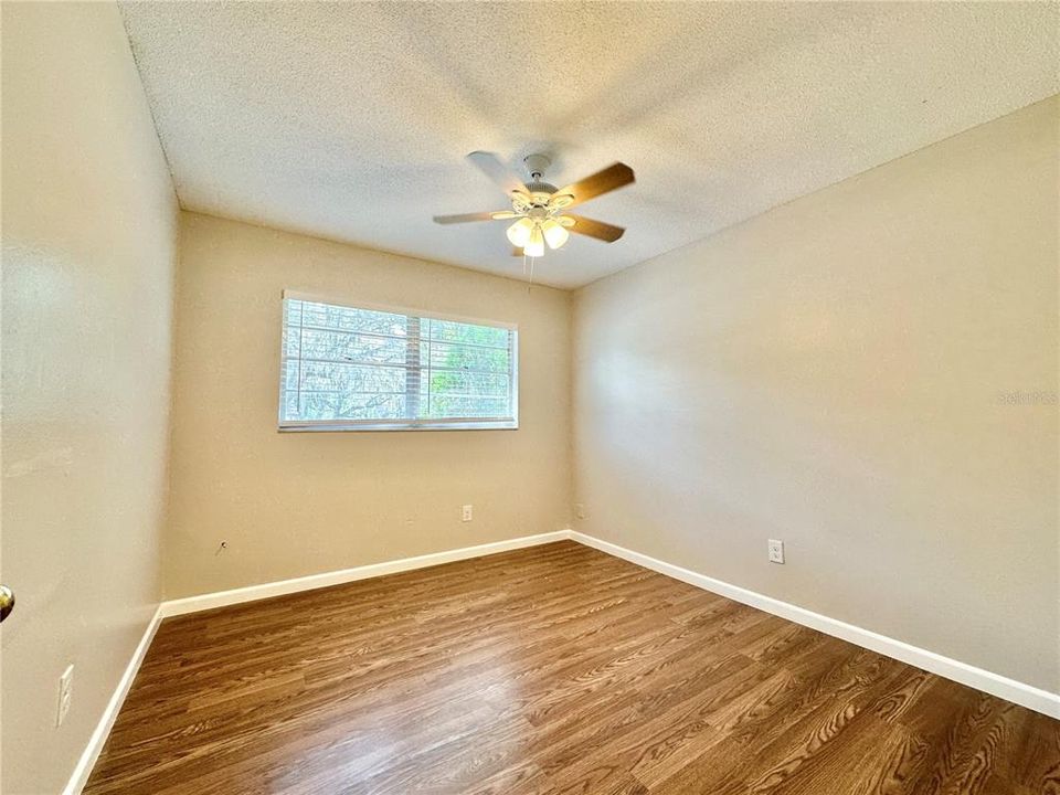 For Rent: $1,650 (2 beds, 1 baths, 1000 Square Feet)