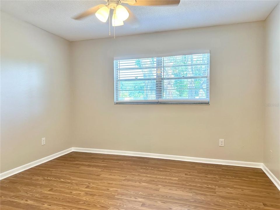 For Rent: $1,650 (2 beds, 1 baths, 1000 Square Feet)