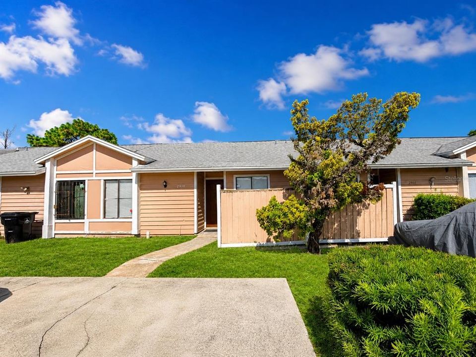 В аренду: $1,550 (2 спален, 2 ванн, 979 Квадратных фут)