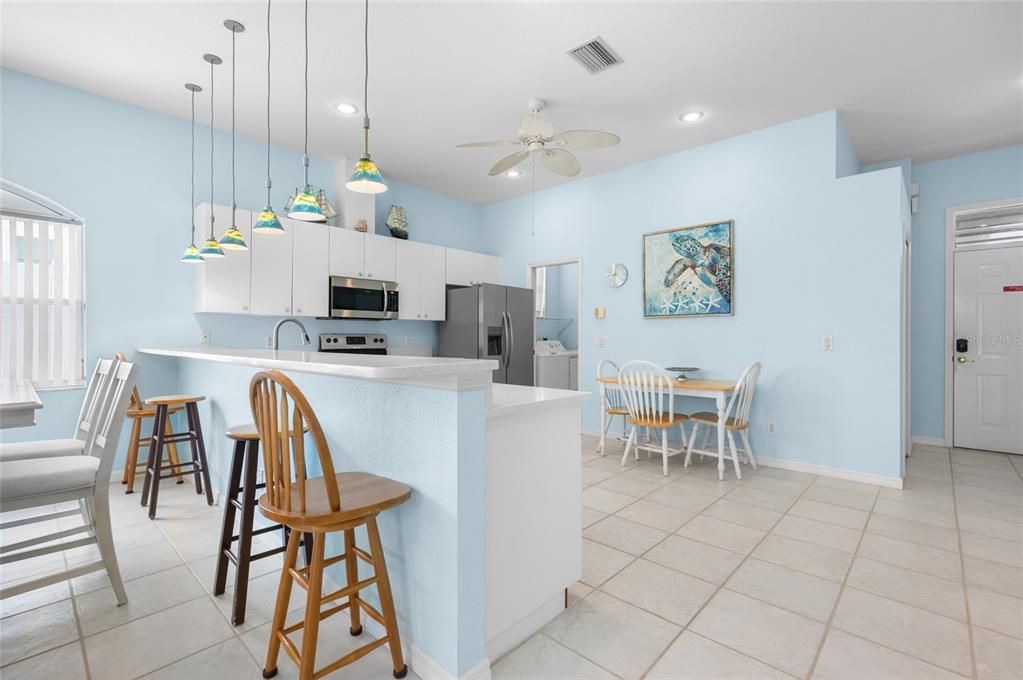 For Sale: $500,000 (2 beds, 2 baths, 1378 Square Feet)