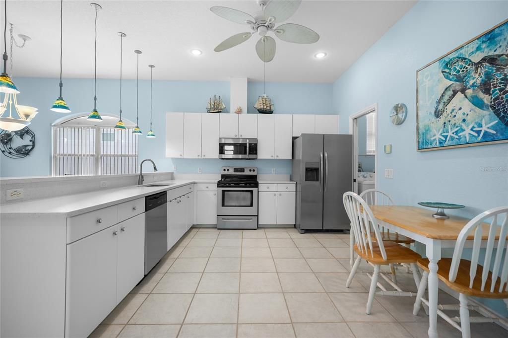 For Sale: $500,000 (2 beds, 2 baths, 1378 Square Feet)