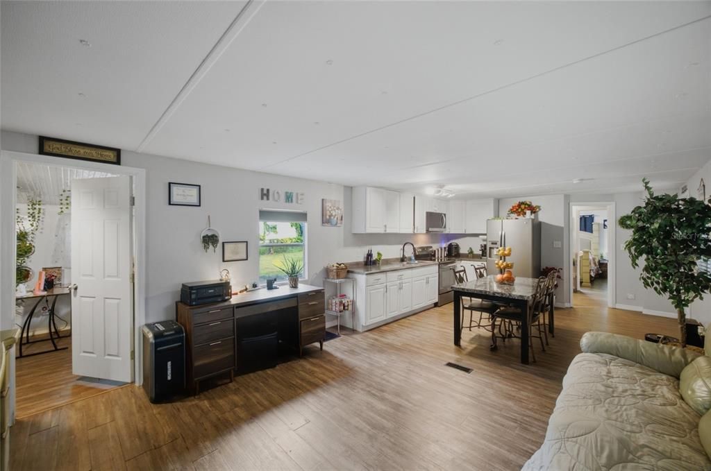 Activo con contrato: $168,000 (2 camas, 1 baños, 672 Pies cuadrados)