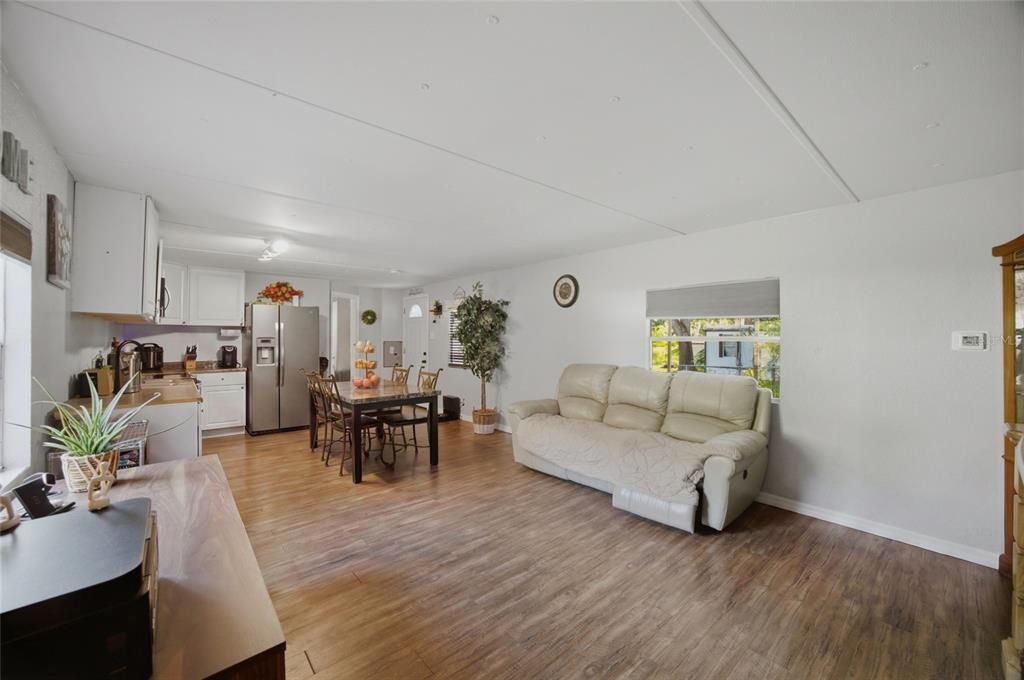Activo con contrato: $168,000 (2 camas, 1 baños, 672 Pies cuadrados)