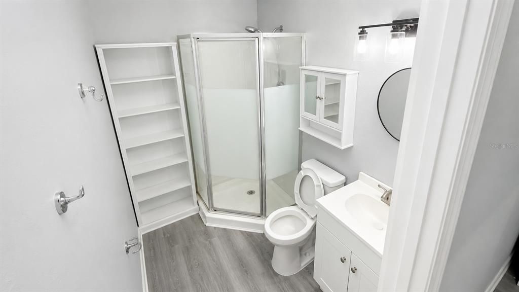 На продажу: $180,000 (2 спален, 2 ванн, 720 Квадратных фут)
